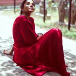 Sheela Rajkumar Instagram – Feeling like intense to the 🌞
.
.
.
.
.
.

#sheela #picsoftheday📸 #naturephotography #photoshoot #besmile😊 #donthurtanyone #feelgood #dofollowthispage #nevergiveup💪 #staystrong #feelredy #sunshine🌞 #happysoul