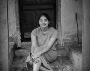 Sheela Rajkumar Instagram - Never changed, i just learned . . . . . . 📸:@karthick_dhanush28 #sheela #shootingdays #lovemyself #instagram #picsoftheday #donthurtanyone #staystrong #nevergiveup #lookbook #naturephotography #happysoul #weekendvibes #besmile Kodaikaanal- The Queen Of Hills