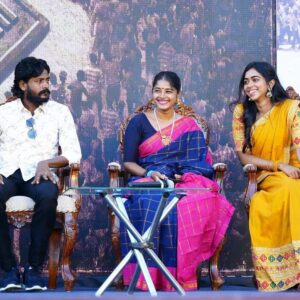 Sheela Rajkumar Instagram - Pettaikaali webseries trailer launch 🙂😍
@kalaiyarasananbu @lovelynchandrasekhar @ahatamil 
.
.
.
.
📸:@jermyphotography 

#sheela #pettaikaalionaha #tamilwebseries❤ #dewalirelease #besmile😊 #lovemyself #staystrong #nevergiveup💪 #happysoul❤️ #ahatamil #dowatchit #givemefeedback #thangapulla😍❤️😍