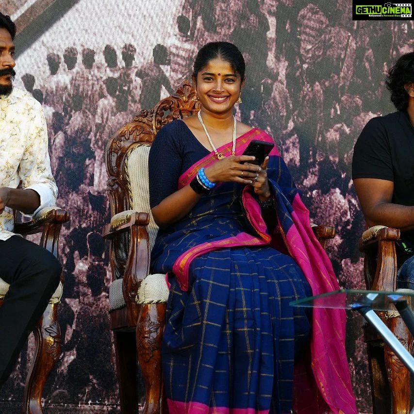 Sheela Rajkumar Instagram - Pettaikaali webseries trailer launch 🙂😍 @kalaiyarasananbu @lovelynchandrasekhar @ahatamil . . . . 📸:@jermyphotography #sheela #pettaikaalionaha #tamilwebseries❤ #dewalirelease #besmile😊 #lovemyself #staystrong #nevergiveup💪 #happysoul❤️ #ahatamil #dowatchit #givemefeedback #thangapulla😍❤️😍 Dr. MGR-Janaki College of Arts and Science for Women