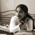 Sheela Rajkumar Instagram – Life happens, ☕ helps
.
.
.
.
.
.
@jermyphotography 

#sheela #picsoftheday📸 #photoshoot #lookbook #lovemyself❤ #besmile😊 #nevergiveup💪 #dofollowthispage #donthurtanyone #happysoul #goodvibesonly #fridayvibes