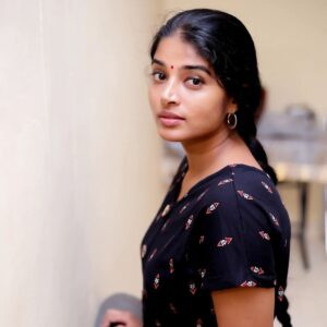 Sheela Rajkumar Instagram - Livin' . . . . . . 📸:@sureshsuguphotography Pro:@a._john_pro #sheela #naturephotography #lovemyself #lookbook #donthurtanyone✌ #dofollowthispage❤️ #sowhat #whatnext #itsokaynottobeokay #staystrong #nevergiveup #picsoftheday #friyay #seriously #hope #goodvibesinly #besmile