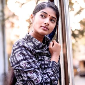 Sheela Rajkumar Instagram - Better in black
.
.
.
.
.
.
Pc:@sureshsuguphotography 

#sheela #actress #picsoftheday #naturephotography #lookbook #bestill #donthurtanyone✌ #besmile #sowhat #whatnext #dofollowthispage❤️ #happylife #blacklove #staystrong