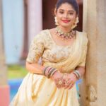 Sheela Rajkumar Instagram – 🌸🌸🌸
.
.
.
.
.
.
Mentions:
Outfit: @unikpondicherry 
Designer: @kayalkumaran
Jewelry :@chennai_jazz
Pic: @rootzstudios
MuA: @honeylang_makeup_artist
Location: Unik Stay – Saffron

#sheelarajkumar #happyonam23 #collabshoot #besmile😊 #rootzstudios #unikpondicherry #lovemyself #lookbook Pondicherry – பாண்டிச்சேரி