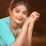 Sheela Rajkumar Instagram – The best !!
.
.
.
.
.
.
Mentions:
Outfit: @unikpondicherry 
Designer: @kayalkumaran
Pic: @rootzstudios
MuA: @honeylang_makeup_artist
Location: Unik Stay – Saffron
Pro :@a._john_pro

#sheela #lookbook #picsoftheday #lovemyself
#collabshoot #rootzstudios #unikpondicherry #photoshoot Pondychrey