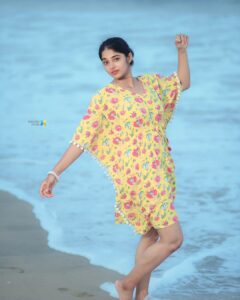 Sheela Rajkumar Instagram - Seas the day 😍
.
.
.
.
.
.
📷:@madhu_india_photography 
Pro:@a._john_pro 

#sheela #besmile😊 #beachphotography #happysoul❤️ #lookbook #lovemyself #trending #naturehealseverything #sundayvibes✨