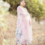 Sheela Rajkumar Instagram - Just a girl with goals. * * * * * 📷:@rootzstudios Pro:@a._john_pro #sheela #naturephotography #rootzstudios #happysoul❤️ #lookbook #lovemyself