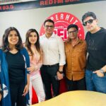 Sheena Bajaj Instagram - NON STOP DHAMAL ,dhamal in all FMS PROMOTIONS IN FULL SWING …. Keep tuned to radio city 98.5,fewer 104 fm and red fm….PLS DO WATCH SUPERFUN PURE COMEDY FILM WITH UR ENTIRE FAMILY TO HAVE A JOY RIDE /crazy laugher n some Quality time Wid loved ones 18 th august 🎉💕🥰🙏😇👑with the most amazing star cast n brilliant performers go n njoy @triyomfilms and the most cutest @priyanshuchatterjee Director @irshadkhanbse @triyomfilms