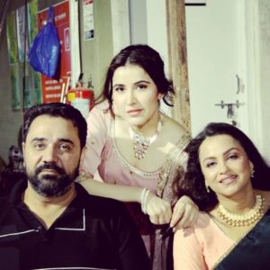 Sheena Bajaj Instagram - Best of luck vanshaj 

The trio is back to spread love to their fans