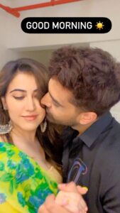 Sheena Bajaj Instagram - Na hoke Kareeb bhi tu ,Hamesha pass tha ke saau Janam bhi dekhte tere Rasta…..ALL THE BEST FOR UR NEW SHOW ON @shemarooumang Monday to Friday 930 PM FROM JULY 10 th ❤️