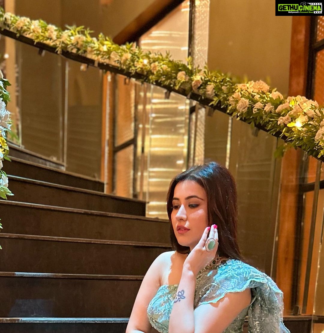 Sheena Bajaj Instagram - Monday morning bluesβ¦..#inbetshots #ruhi #vanshaj Monday to Saturday 10 pm only on @sonysab LEMME KNOW WHAT S UR FAV THING ABOUT THIS PICTURE ????πππ₯°πππβ₯οΈπππππππ¦β
πͺ½β¨βοΈππΌποΈπͺ