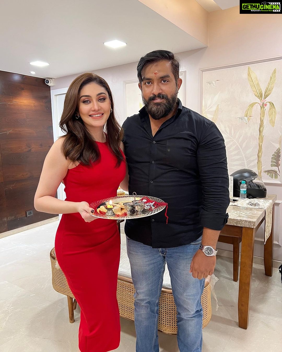 Shefali Jariwala Instagram - To my brother, my protector, and my friend, Happy Raksha Bandhan! May our bond be blessed with happiness and prosperity❤️ @simba_mommys_boy @anindatherockstar @farukh.shaikh @rambabu.babu.9659 #rakshabandhan #rakhi #blessed #positivity #love #instagood