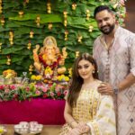 Shefali Jariwala Instagram - Ganpati Bappa Morya! May the blessings of Lord Ganesha fill your life with joy and prosperity. 🌟🙏 @paragtyagi #ganpatibappa #blessed #positivity #happiness #joy #abundance ❤️❤️❤️❤️❤️❤️❤️❤️❤️❤️❤️ . . . Decoration @floralartbysrishti Styled by @stylebytanii Outfit @label_shivanisabharwal Jewellery @rimayu07 @makeup.yasmin @farukh.shaikh