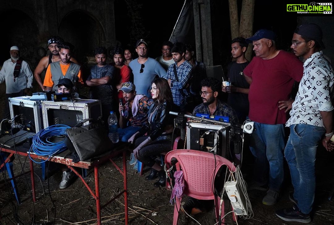 Sherlyn Chopra Instagram - Get ready to get blown this summer! 🔥 #shooting #badass #behindthescenes