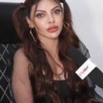 Sherlyn Chopra Instagram – मुझ को मीडिया ने बताया कि प्रियंका चोपड़ा का यह कहना है कि उन्हें बॉलीवुड में दरकिनार किया जा रहा है…