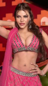 Sherlyn Chopra Instagram - जितना रोना था तेरे..
प्यार में रो लिया सनम.. 
#झूठा #trendingreels