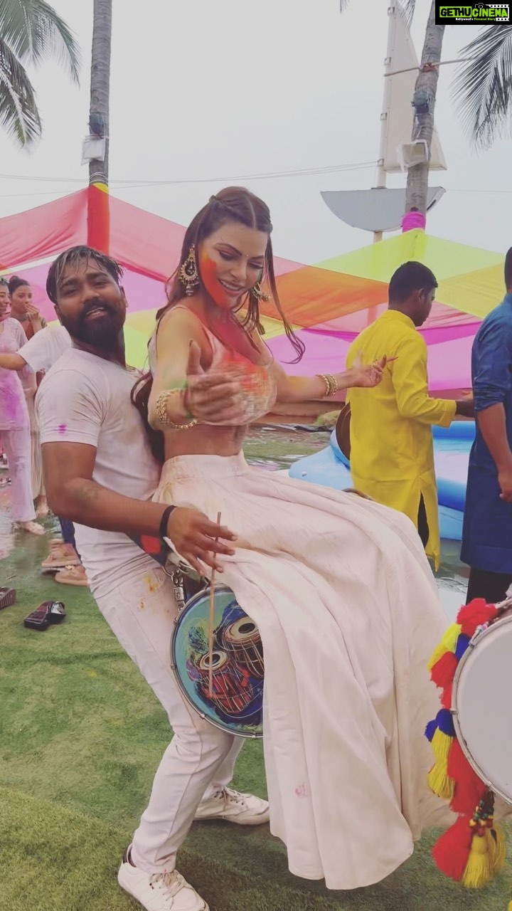 Sherlyn Chopra Instagram - Best Holi Ever!!! 🔥🔥🔥 #holi #fun #love ❤️