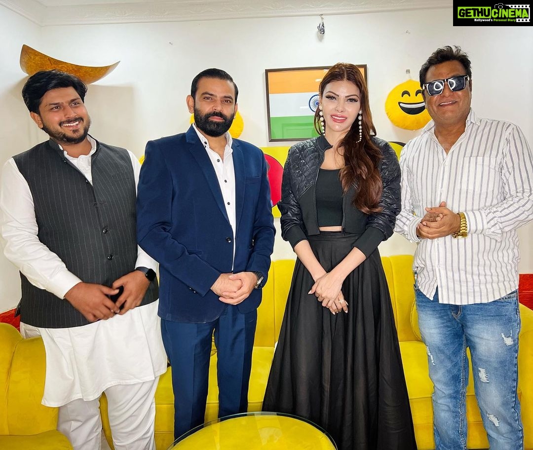 Sherlyn Chopra Instagram - Coming soon on @theabeerkhanshow 🔥🔥🔥