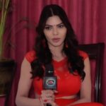 Sherlyn Chopra Instagram - ऐसी नीच मानसिकता रखने वाले इंसान को चुल्लू भर पानी में डूब मरना चाहिए। #metoo