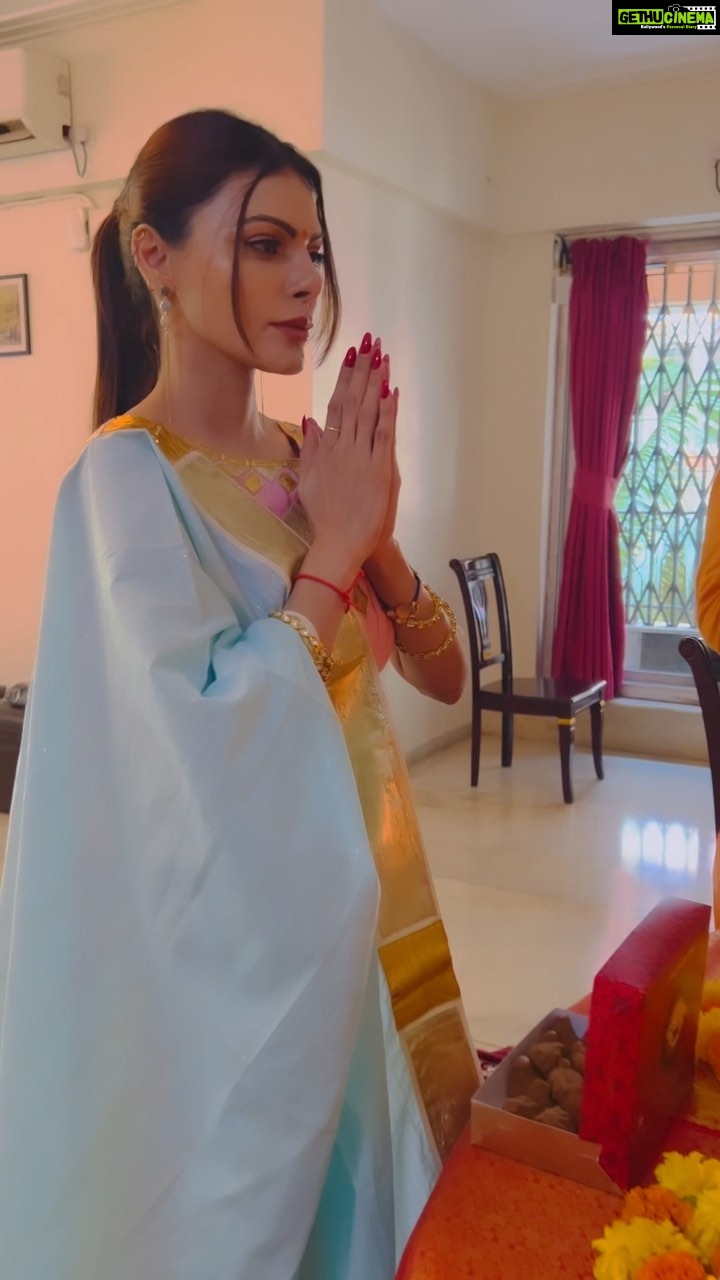 Sherlyn Chopra Instagram - #बप्पा_मोरया 🙏🏻 #ganeshchaturthi 🙏🏻
