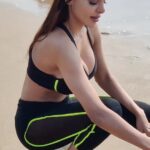 Sherlyn Chopra Instagram - Bold And Beautiful Sherlyn Chopra At Juhu beach ❤️🔥#sherlynchopra #sherlyn #sherlynchoprahot