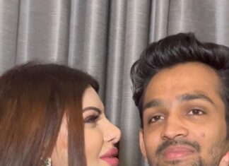 Sherlyn Chopra Instagram - हमारे मित्र को अपने जन्मदिन के अवसर पर एक प्यार भरा तोहफ़ा मिला… 😍