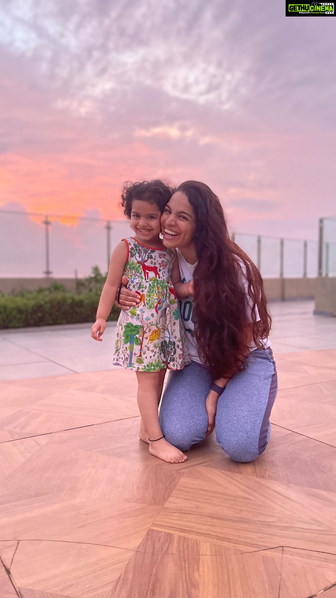 Shikha Singh Instagram - My girl ❤️ #babiesofinstagram #baby #babygirl #girl #love #mom #momma #mommy #motherhood #motherdaughter #us #memories #makingmemories #sunset #terrace #insta #instagram #instagood #reels #reel #trending #bekind #beyou #thankyou #godisgood