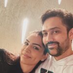 Shikha Singh Instagram - After a long time I think I had a good day. From the time I woke up to the time I went to bed. It was a goooood day & I felt nice. In our schemes of life we all are going through something or the other and sometimes a feel good factor is all you need ! Have u experienced this ?? Something different made u feel nice ?? Treat yourself once in a while cos u deserve it & the people around you deserve it. Spread happiness & kindness ❤️ #actor #actorslife #dress #apdhillon #date #datenight #us #just #couple #couplelove #outing #dinner #movie #pretty #cute #outfit #outfitoftheday #makeup #hair #love #loveyou #blessed #grateful #insta #instagram #reel #reels #trending #trendingreels #withyou