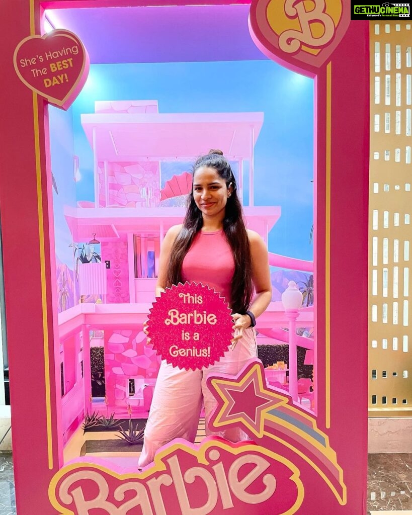 Shikha Singh Instagram - Hi Barbie - Hi Ken !!! #wedidit #barbie #barbiedoll #pink #ken #movie #movies #moviescenes #family #friends #crazy #lovingit #love #blessed #grateful #film #pinkday #thankyou