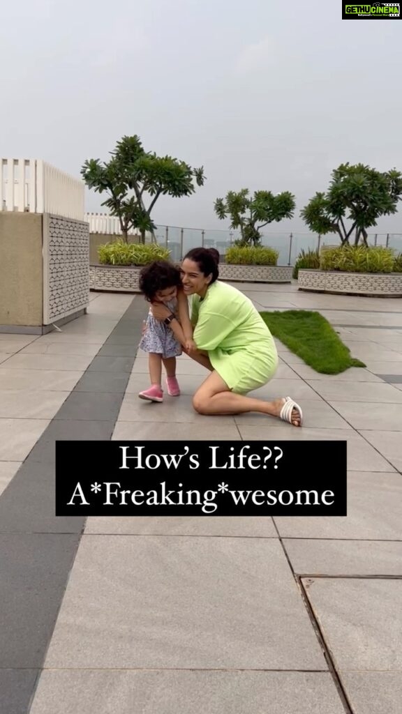 Shikha Singh Instagram - Them: So what are you doing these days ??? Me: Twerking with my daughter 🤣🤣🤣 What are you doing ??? 😎😜 #babiesofinstagram #baby #babygirl #girl #cute #cutegirl #love #blessed #mom #mommy #mommyhood #mother #motherhood #motherdaughter #us #reel #reels #reelsinstagram #reelsvideo #reelitfeelit #reelkarofeelkaro #insta #instagood #instagram #instamood #happy #dance #dancevideo #twerk #just