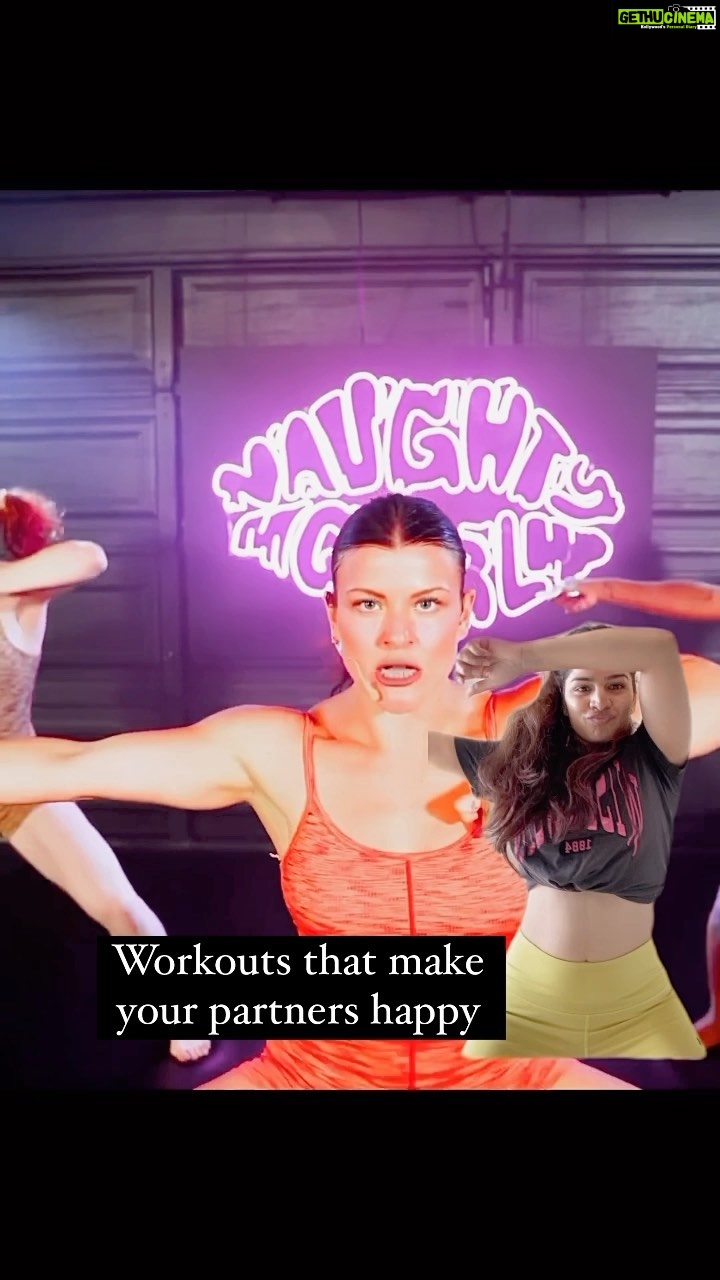 Shikha Singh Instagram - I don’t know about weight loss here but guaranteed weight loss elsewhere 🤣🤣 Workouts that make your partners happy ! 😈 Do try it and leave your comment below 👇 #workout #workoutmotivation #workoutoftheday #workoutroutine #gym #gymmotivation #fit #fitnessmotivation #sweat #sweatitout #twerk #reel #reels #reelsvideo #instagram #instagood #trending #trendingreels #fun #funny #funnyvideos #funnymeme #memes😂