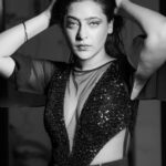 Shiny Dixit Instagram - FIERCE. @artofaamir costume @ashfaqueahmaddesignstudio