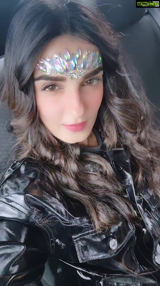 Shiny Doshi Instagram - "Lost in the music, Found in the vibes and Dancing through the night.๐ต๐ฅ @creamfieldsofficial brought all the beautiful people together for an unforgettable experience. I truly had the time of my life. The music, the energy, the vibe - pure euphoria! ๐๐บ ๐๐ #CreamfieldsMagic #ManchesterMusic #ManchesterMemories