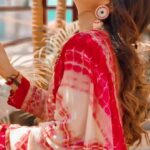 Shiny Doshi Instagram - “She is the kind of Jhumka who will slay all day.”🧿❤️ . . @shinydoshi15 . . #ShinyDoshi #Shiny #Gorgeous #whatjhumka #trendingsongs #trendingreels #reelitfeelit