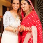Shiny Doshi Instagram - Today’s day is super special for Me too .. because it’s rare to find a connection like this .. @shinydoshi15 who came into my life and took over 🤪❤️ my friend sister critic all in one human & @lavesh_k a frd forever where we have managed to stay in touch with each other without even trying #karmicrelationships .. Happy Anniversary guys I love u both to bits and I feel sooooo blessed have you both together forever .. #yourhappinessmatters #growtogether ❤️❤️❤️❤️🫶 Ps- loving the fact that I m already loosing track of how many years you guys have been together.. love u