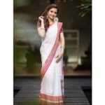 Shirin Kanchwala Instagram - Being traditional in my own way! Makeup @kishoremakeupartist Hair stylist @viji_makeover Photography @ajitshivam95 Jwellery @fineshinejewels Designer @atharva_boutique Chennai, India