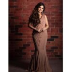 Shirin Kanchwala Instagram - Being both soft & strong is a combination very few have mastered. MUA @kajolrpaswwan 📸 @editmasterindia Outfit by @shlokakhialaniofficial Jwellery @kohar_jewellery