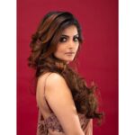 Shirin Kanchwala Instagram - Give the haters another reason to hate😉 MUA @kajolrpaswwan 📸 @editmasterindia Outfit by @shlokakhialaniofficial Jwellery @kohar_jewellery