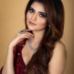 Shirin Kanchwala Instagram - Skin first. Makeup second. Smile always😊 MUA @kajolrpaswwan 📸 @editmasterindia Outfit by @shlokakhialaniofficial