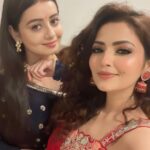 Shirin Kanchwala Instagram - What an Eid it was! So much love and fun with friends like family. Thanks for coming♥️🤗🥰 Makeup & Hair by @shirin_0321 Heels 👠 by @sana.k.official Mumbai, Maharashtra