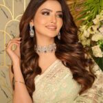 Shirin Kanchwala Instagram – Far too glam to give a damn!

MUA @kajolrpaswwan 
Jwellery @malkishjewels 
Outfit @white__maisondecouture 
Hair @hairbymeenasomani