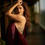 Shivaleeka Oberoi Instagram – Tropic like it’s hot! 🌴☀️🦋🌺
📸 @anamika_