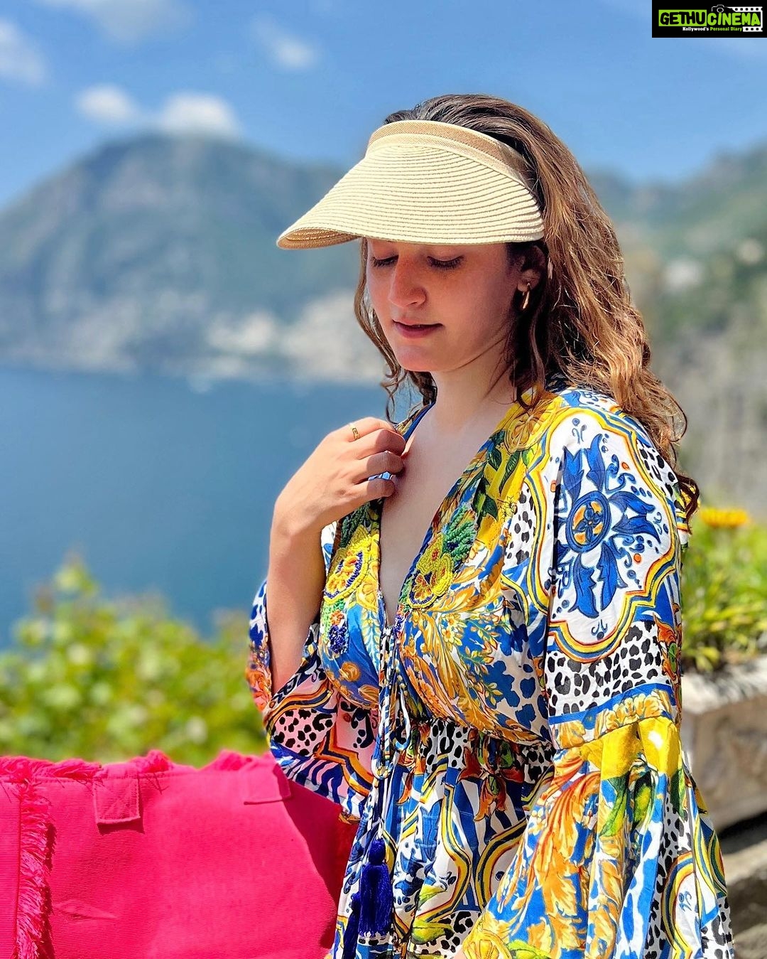 Shivaleeka Oberoi Instagram - Postcards from Positano 🍋🌊 Positano, Amalfi Coast, Italy