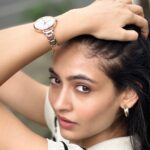 Shivangi Khedkar Instagram – Living life for the moment🌻