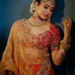 Shivangi Khedkar Instagram - वो नूर का झरना है ✨ Jewellery: @mkjewels_india Makeup: @forumgami_artistry Hair : @hairbykrinashah Outfit: @emiraasbyindrani Photographer: @fotocaters @lifestylebyfotocaters . . . #lehenga #indianwear #fashion