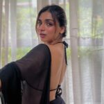 Shivani Jha Instagram - Heaven sent 🌻