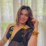 Shivani Jha Instagram - Heaven sent 🌻