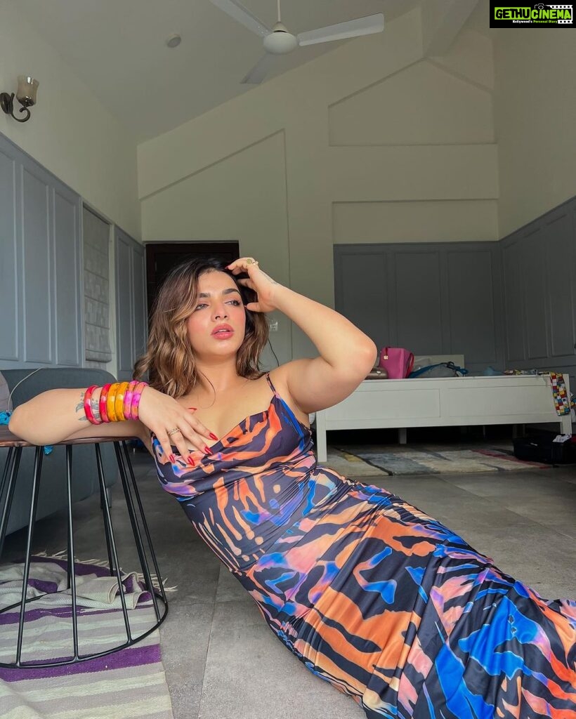 Shivani Jha Instagram - Pretty on purpose (Foodbumpgamestrong)