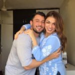 Shivani Jha Instagram – Spot the difference @bee_vani_
Reels fun relatable couplegoals instagram