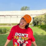 Shivani Jha Instagram - I’m a social vegan. I avoid meet. #shivanijha #delhi